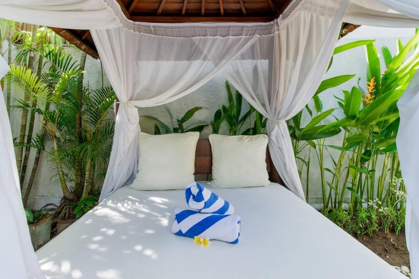 Heart Of Seminyak, 2Br, Sleeps 4, Walk To Bintang Exterior foto