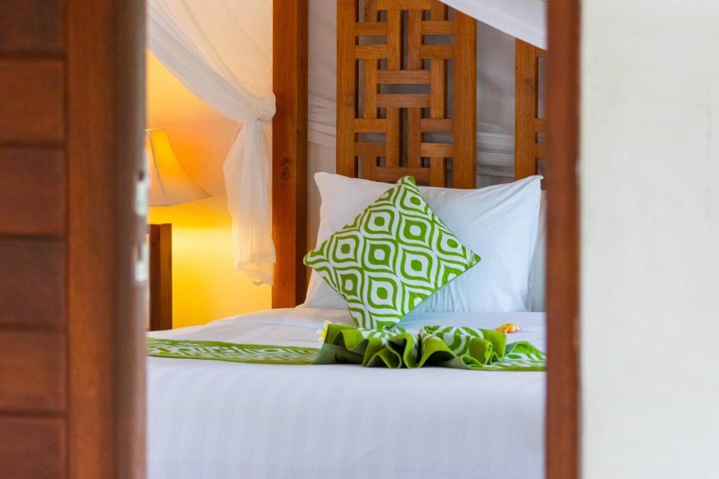 Heart Of Seminyak, 2Br, Sleeps 4, Walk To Bintang Exterior foto