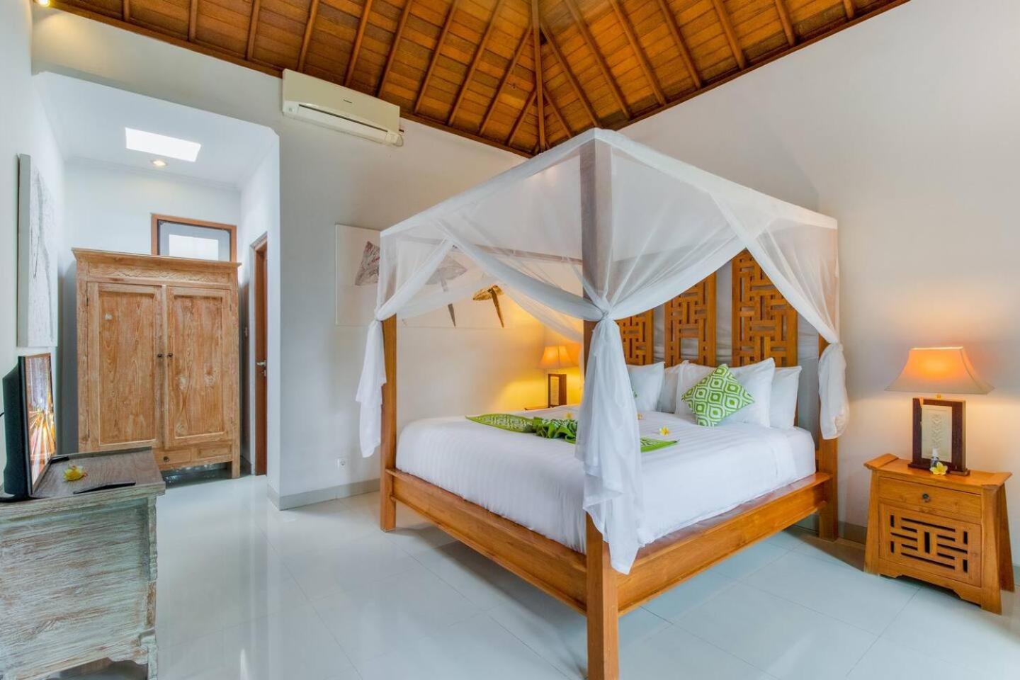 Heart Of Seminyak, 2Br, Sleeps 4, Walk To Bintang Exterior foto