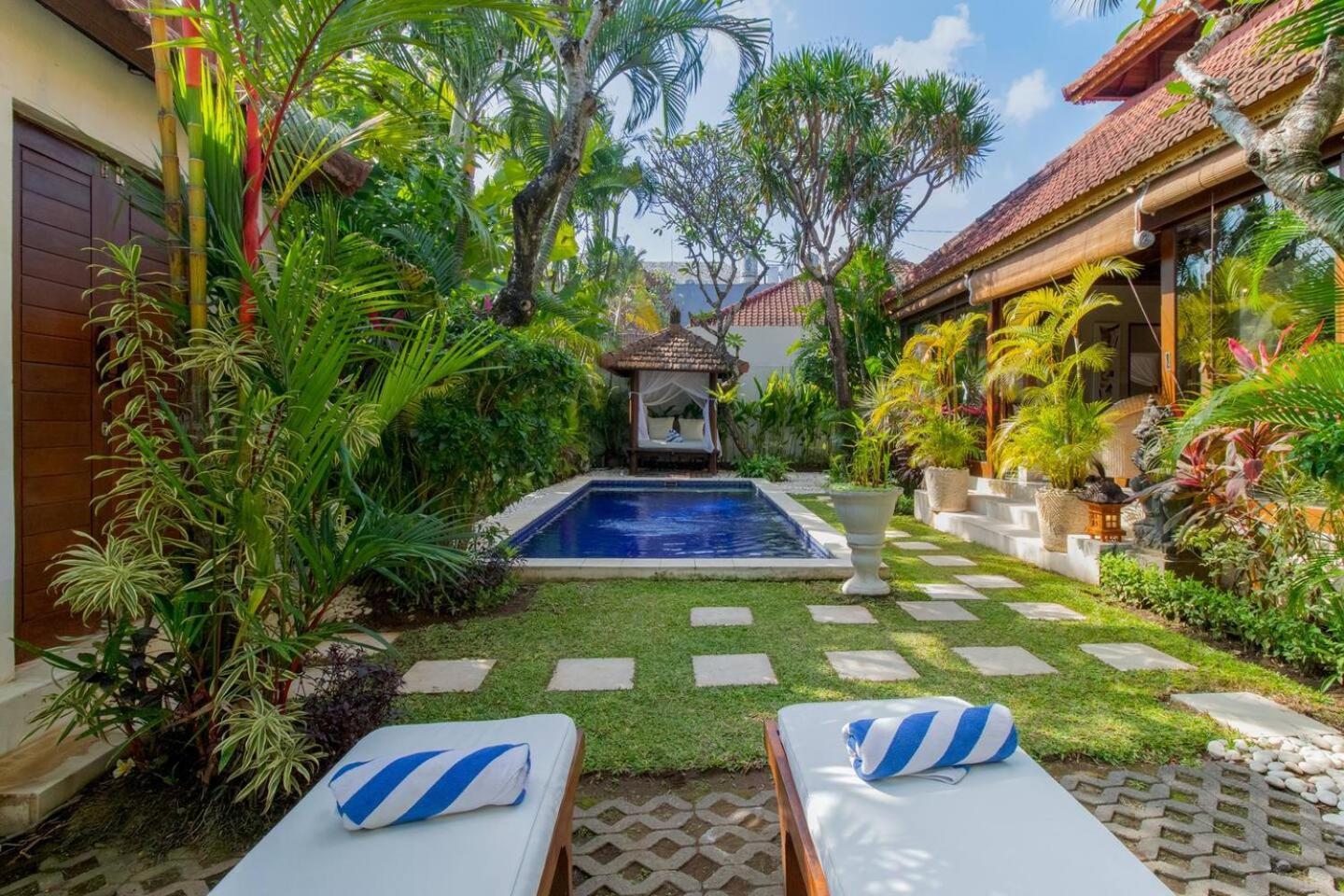 Heart Of Seminyak, 2Br, Sleeps 4, Walk To Bintang Exterior foto