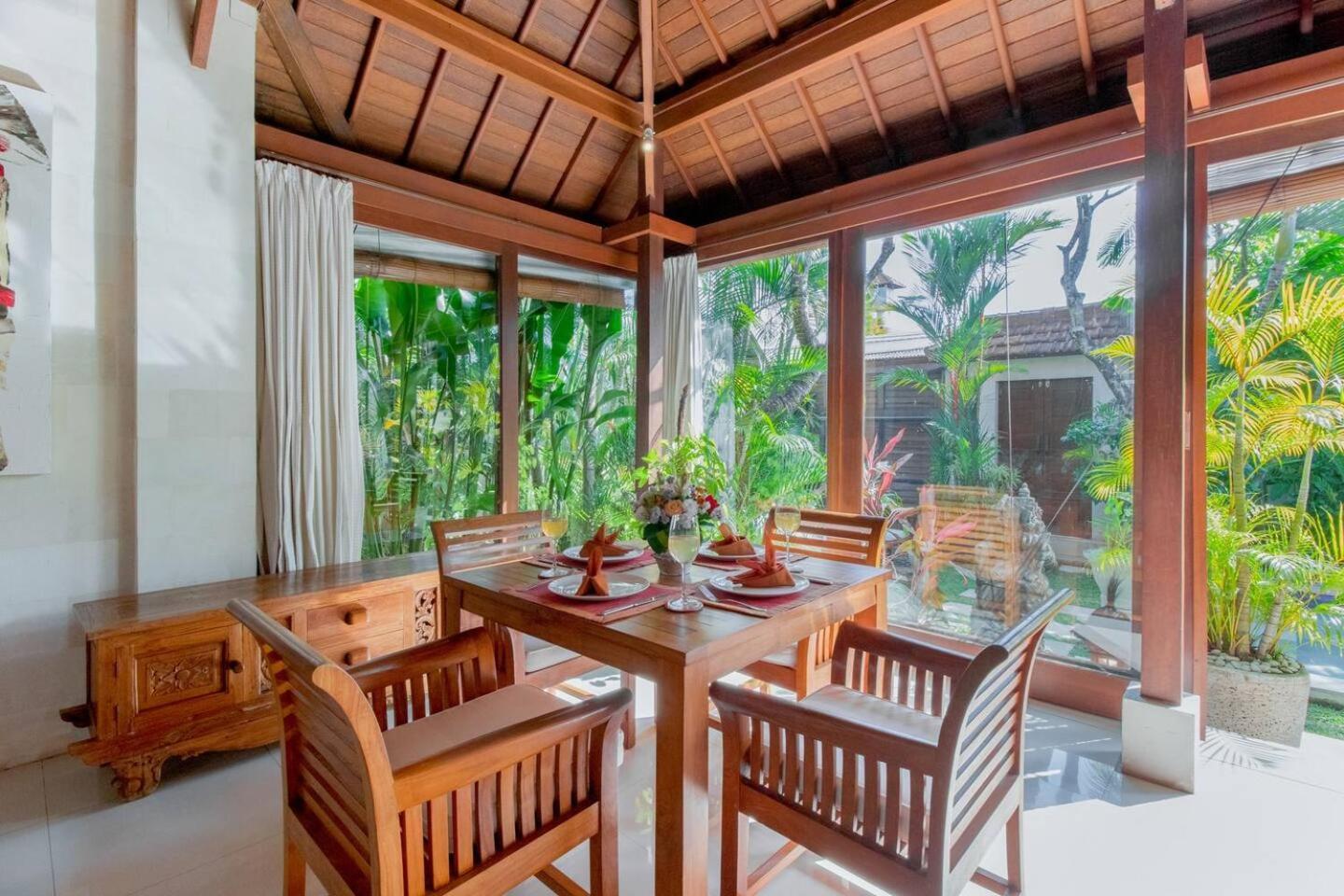 Heart Of Seminyak, 2Br, Sleeps 4, Walk To Bintang Exterior foto