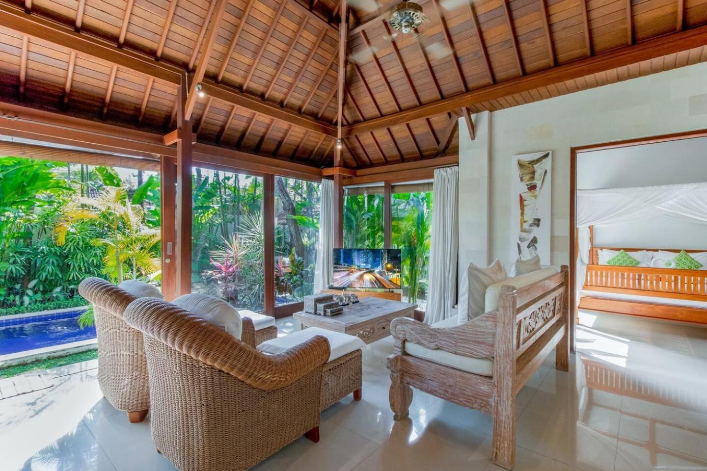 Heart Of Seminyak, 2Br, Sleeps 4, Walk To Bintang Exterior foto