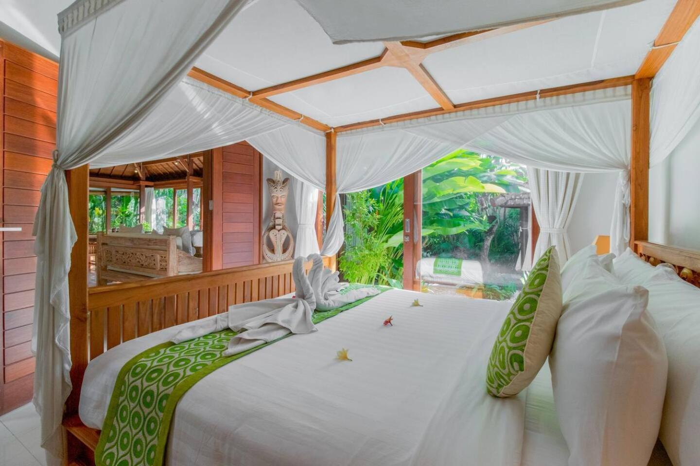 Heart Of Seminyak, 2Br, Sleeps 4, Walk To Bintang Exterior foto